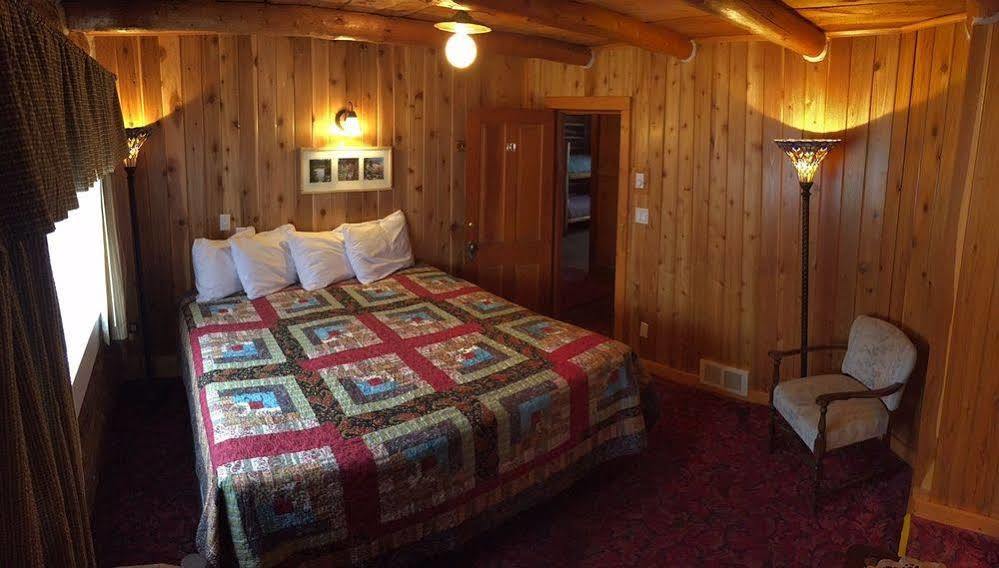 Madison Hotel Motel West Yellowstone Exterior foto